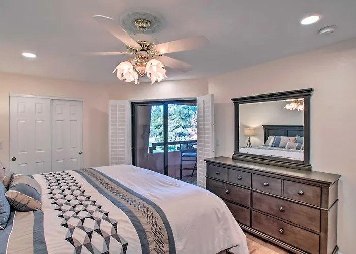 Golf Course & Mtn Views: Paradise Valley Condo! Phoenix